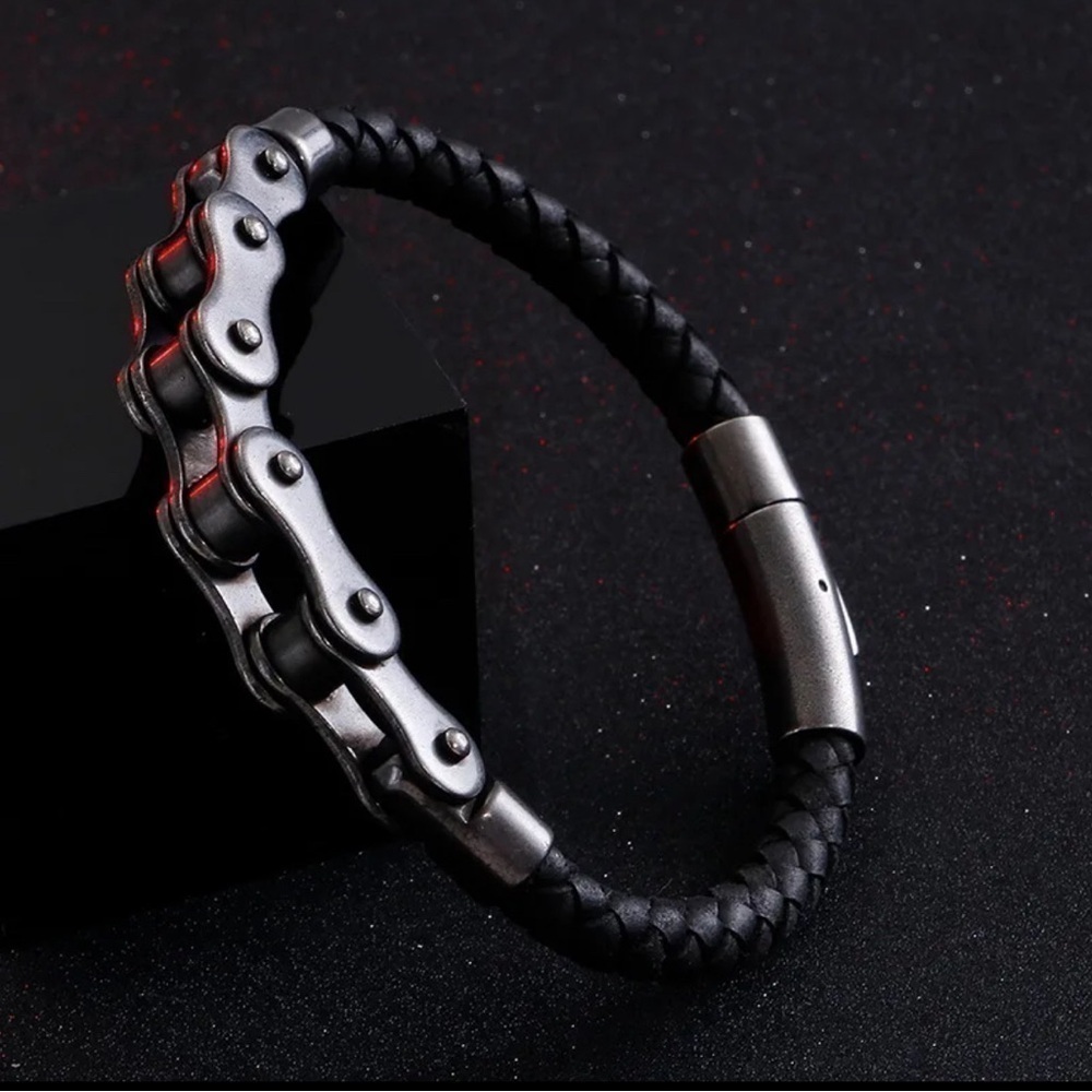 Men’s Black Gun Metal Bike Chain & Handwoven Learher Bracelet